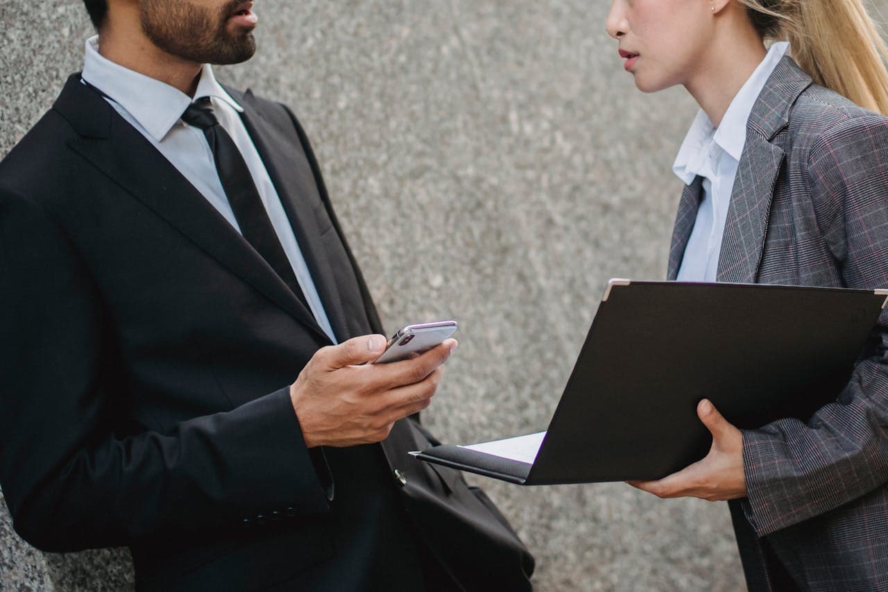 Fund Managers collaborating